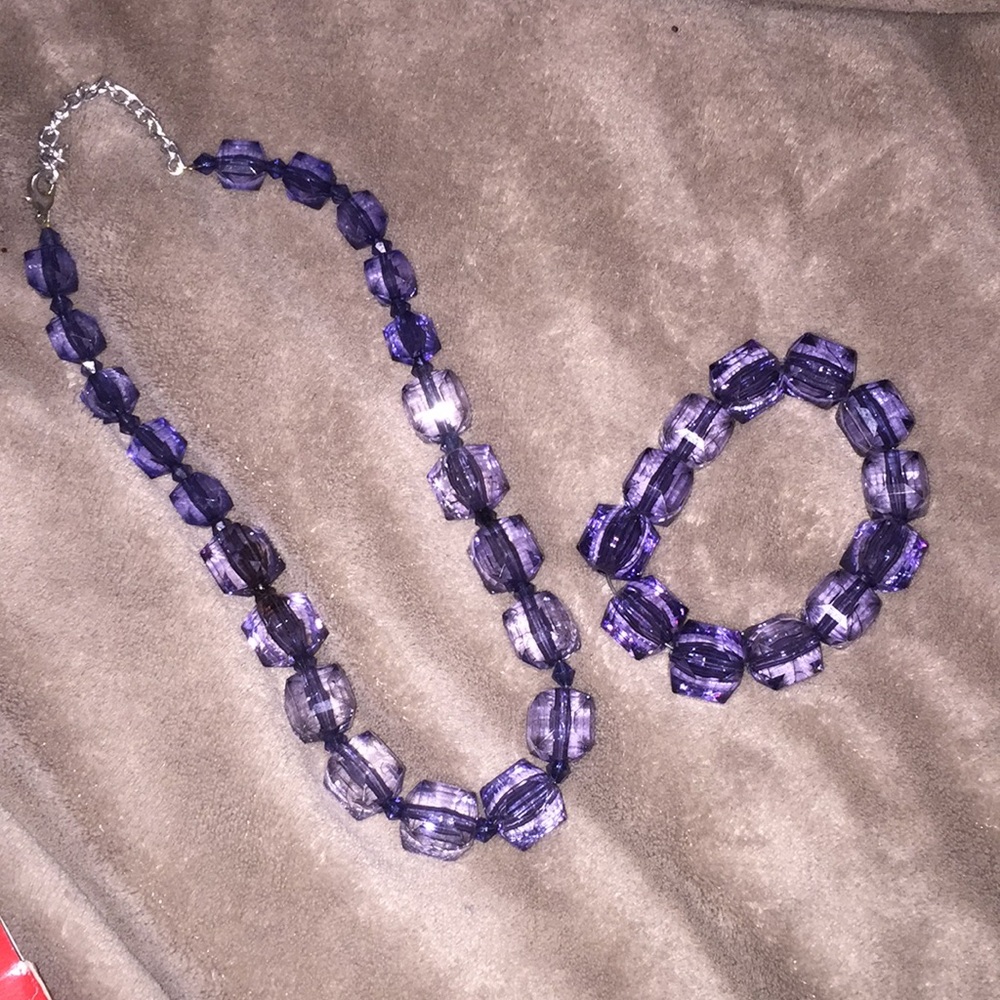 Super cute costume jewelry set